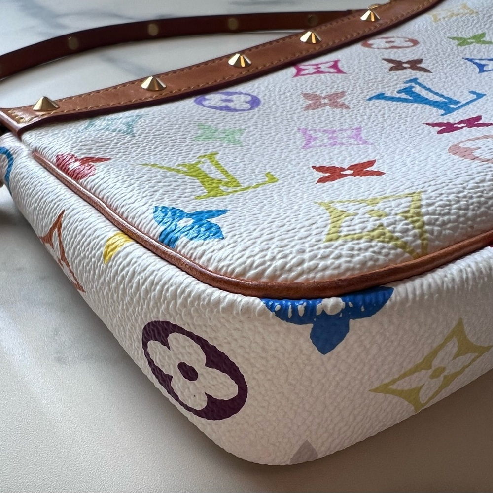 Iconic, Authentic Louis Vuitton Monogram Multicolore Pochette Accessoires - Picture 9 of 16